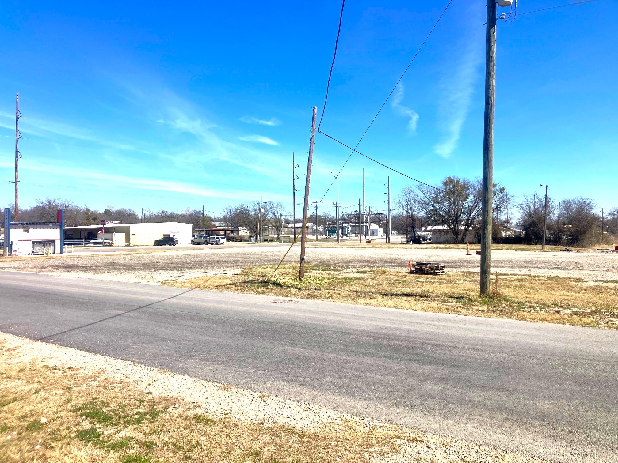 208 W Navarro Avenue De Leon TX 76444