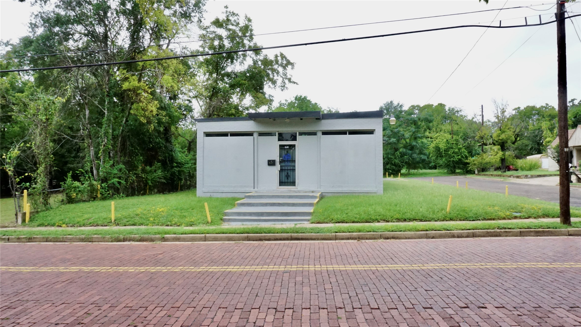 530 N Border Avenue Tyler TX 75702