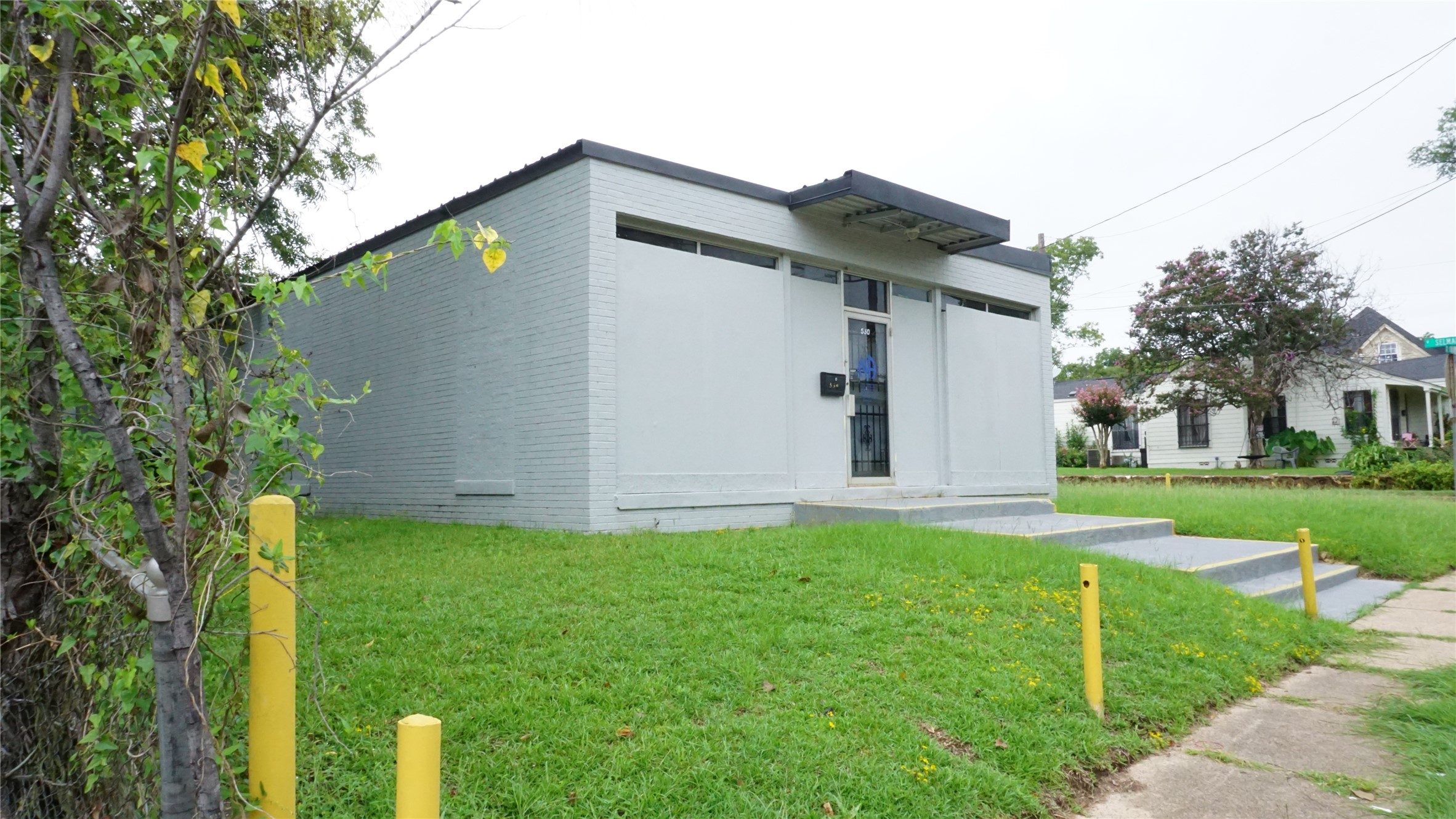 530 N Border Avenue Tyler TX 75702