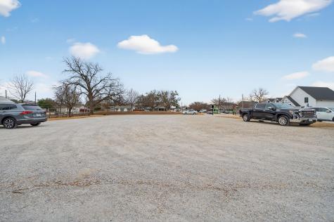 504 N Oak Street Roanoke TX 76262
