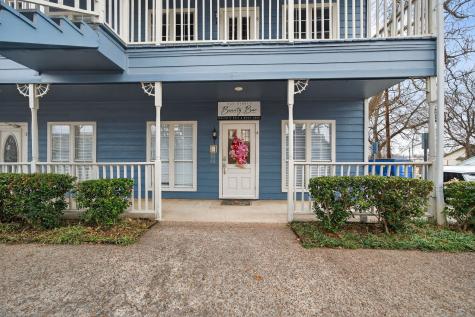 504 N Oak Street Roanoke TX 76262