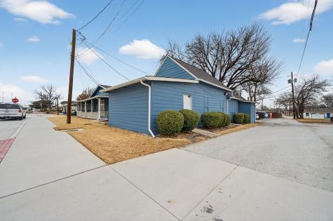 504 N Oak Street Roanoke TX 76262