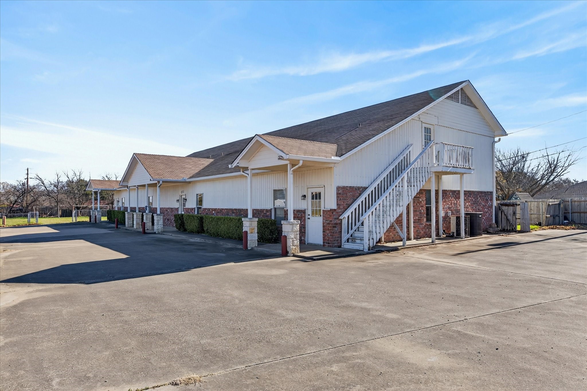 611 W Spring Valley Road Hewitt TX 76643