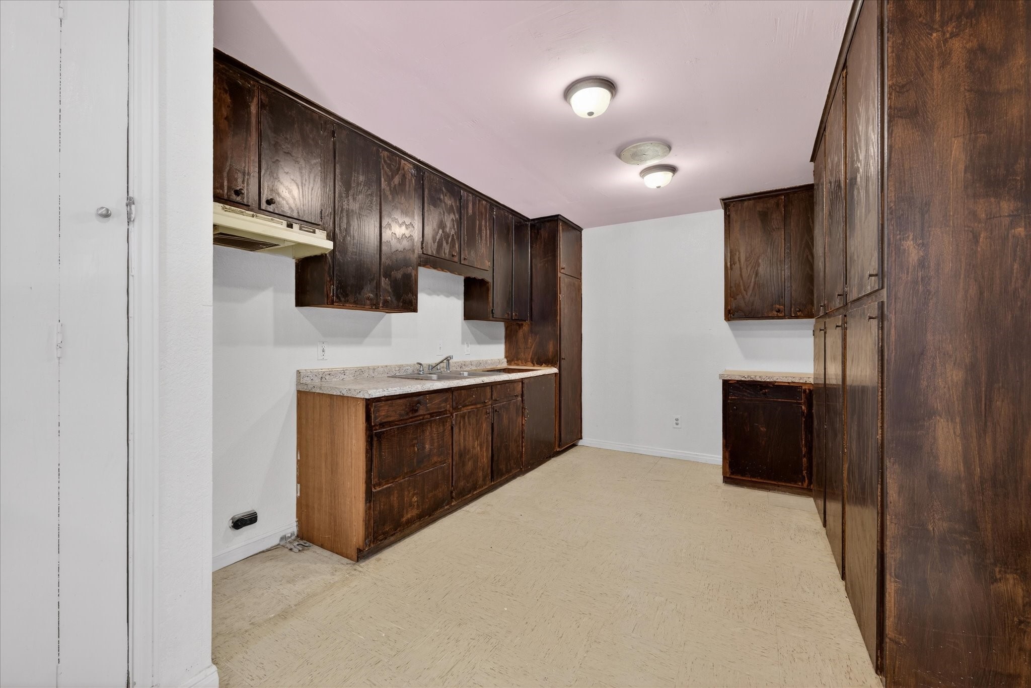 611 W Spring Valley Road Hewitt TX 76643