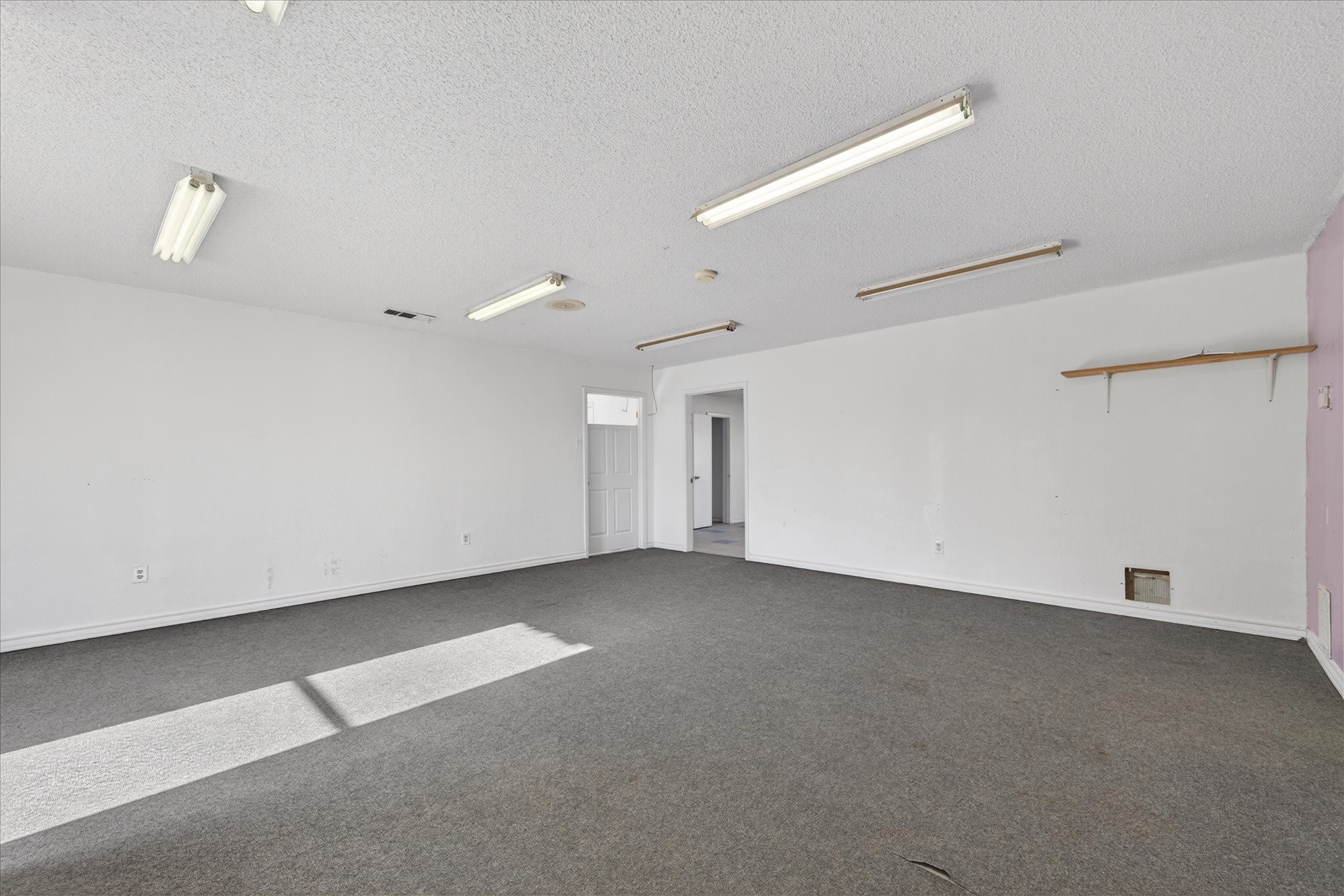 611 W Spring Valley Road Hewitt TX 76643