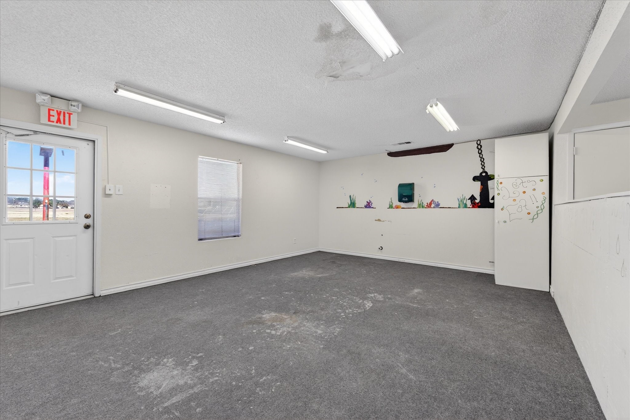 611 W Spring Valley Road Hewitt TX 76643