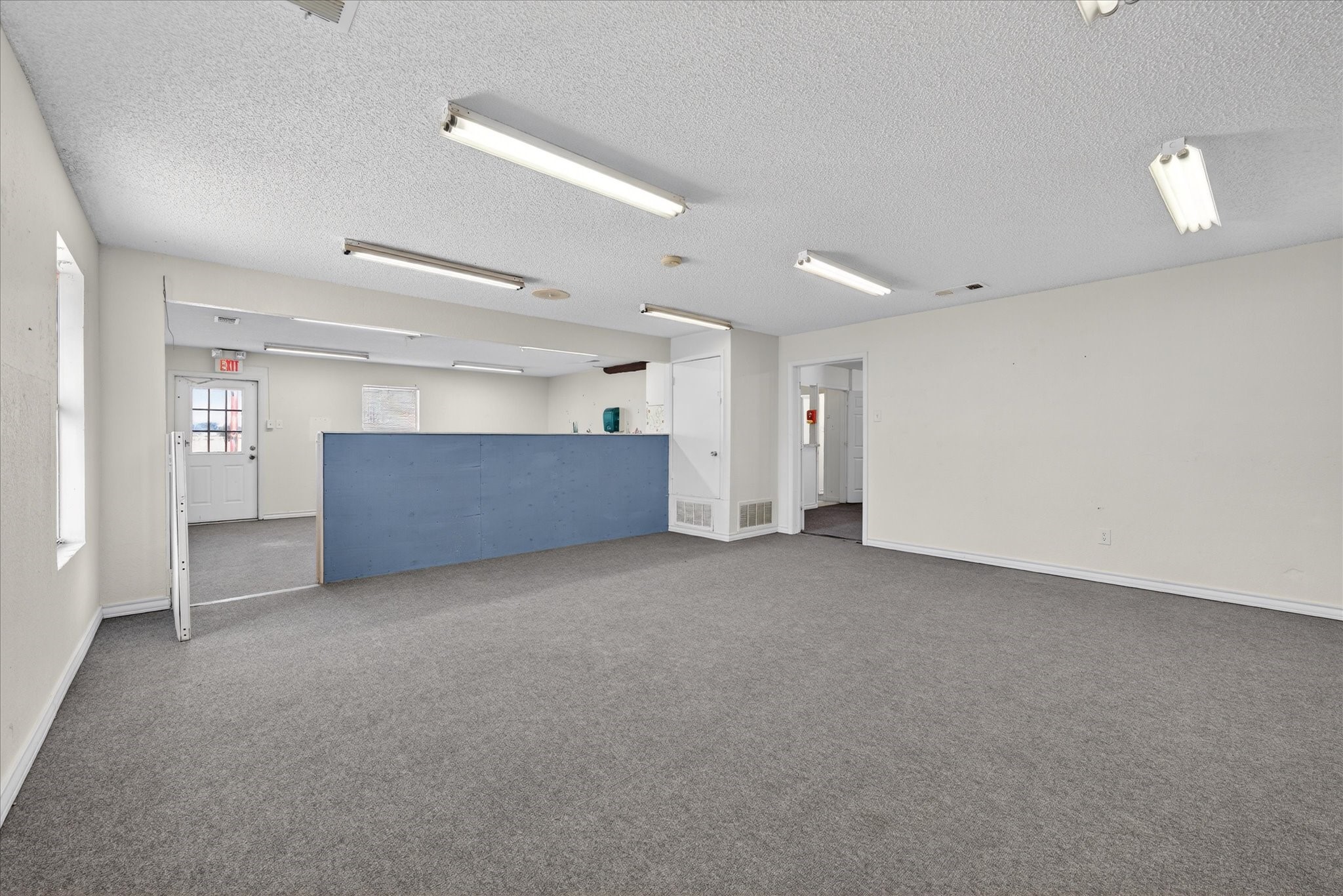 611 W Spring Valley Road Hewitt TX 76643