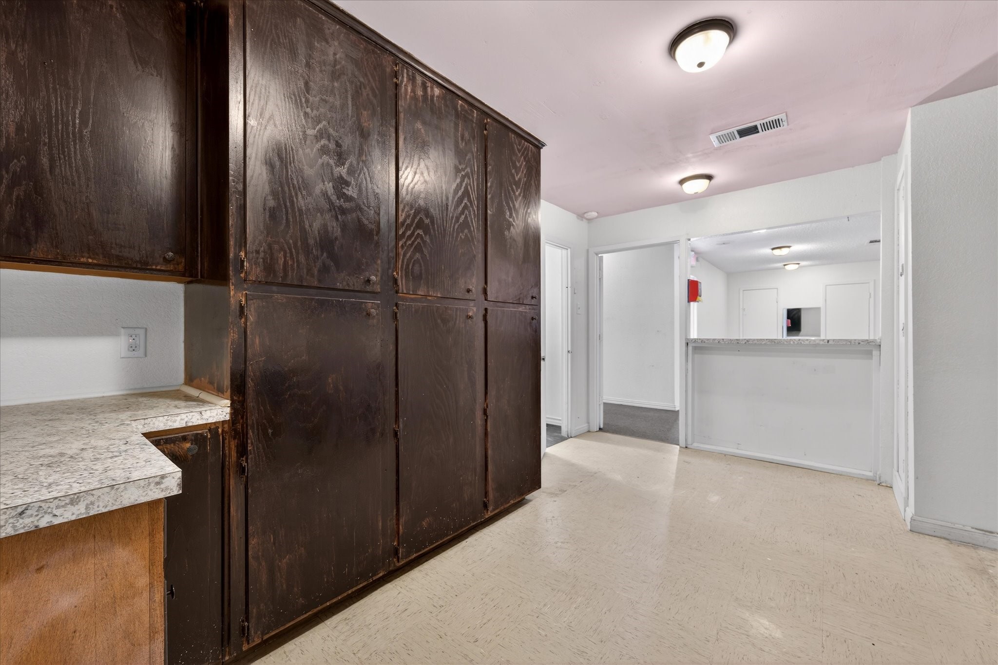 611 W Spring Valley Road Hewitt TX 76643