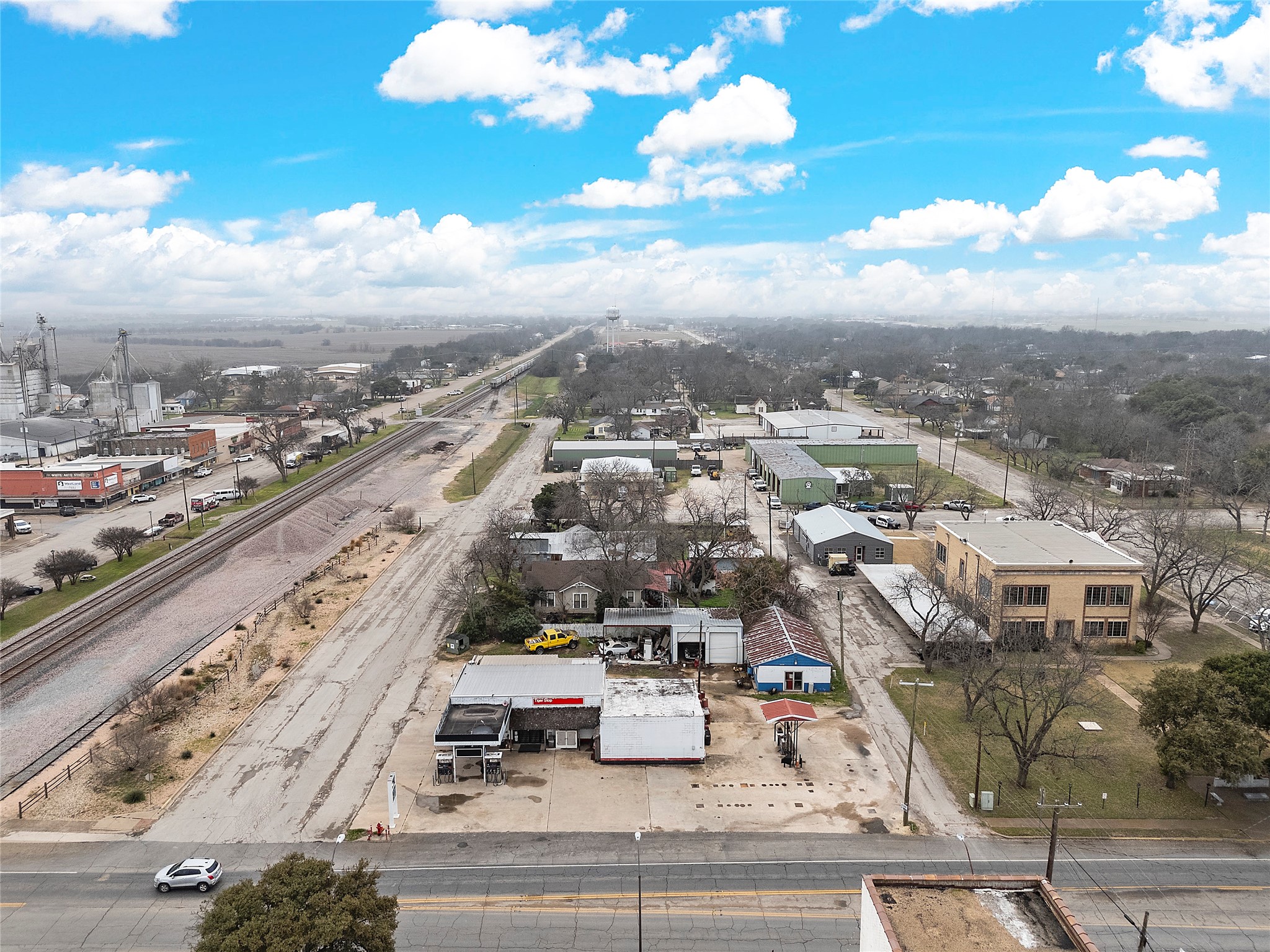 201 W Oak Street West TX 76691