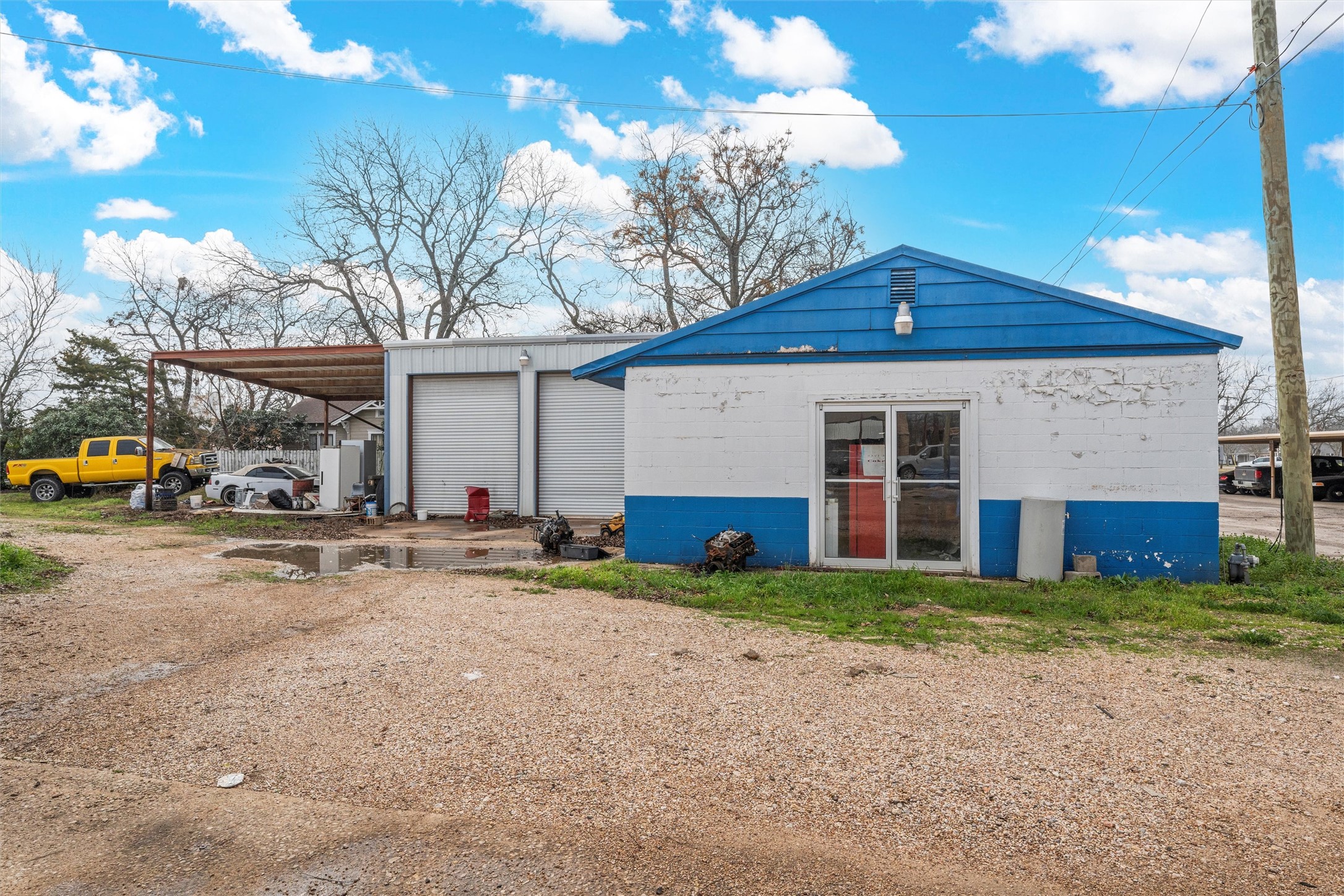 201 W Oak Street West TX 76691