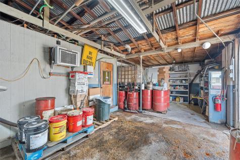 201 W Oak Street West TX 76691