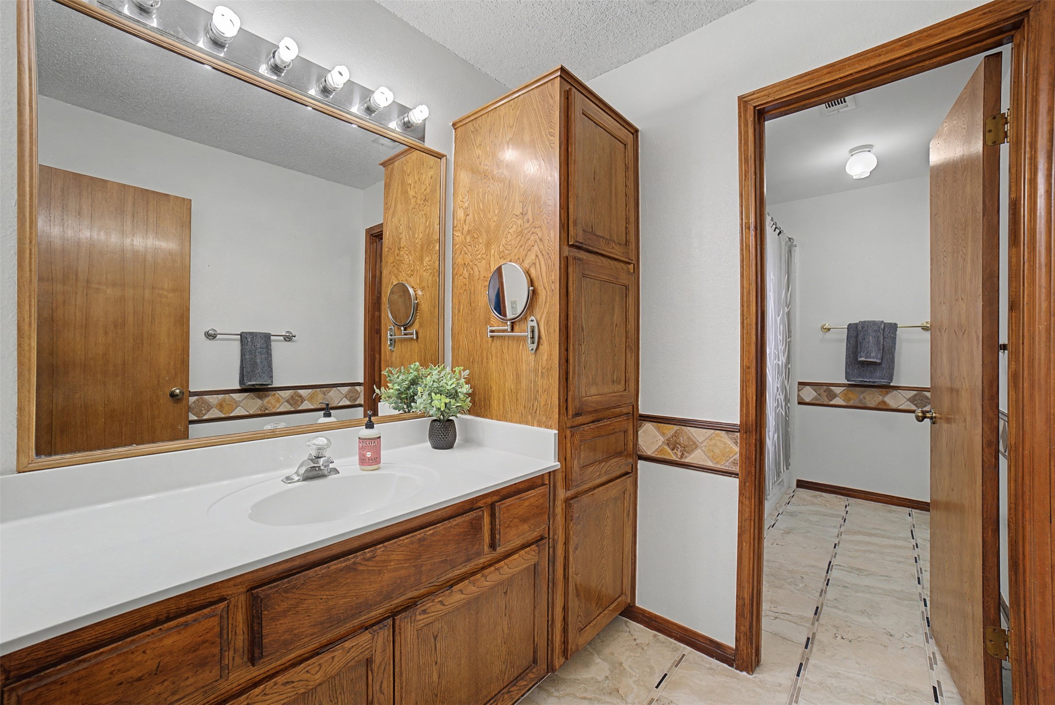 1050 County Road 141 Georgetown TX 78626