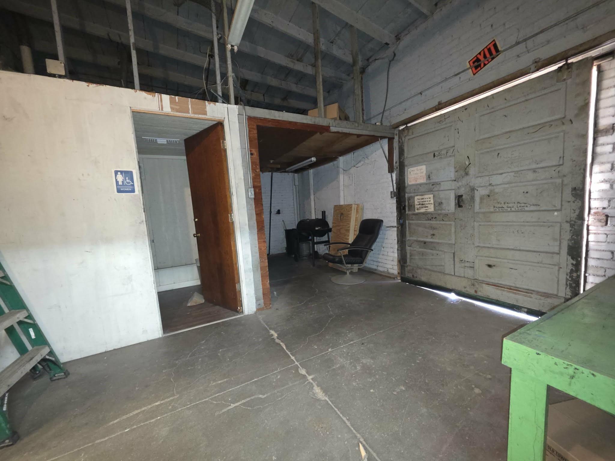 214 N Railroad Street Mexia TX 76667
