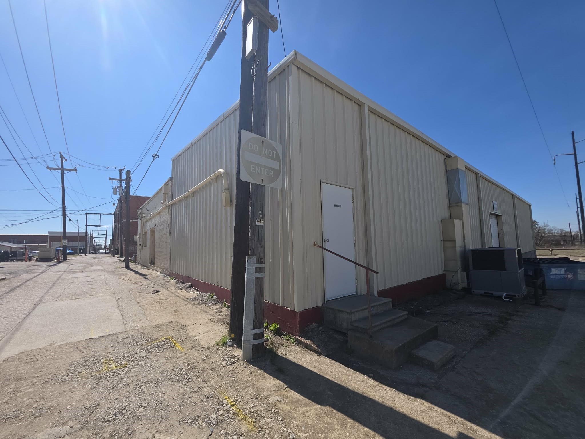 214 N Railroad Street Mexia TX 76667