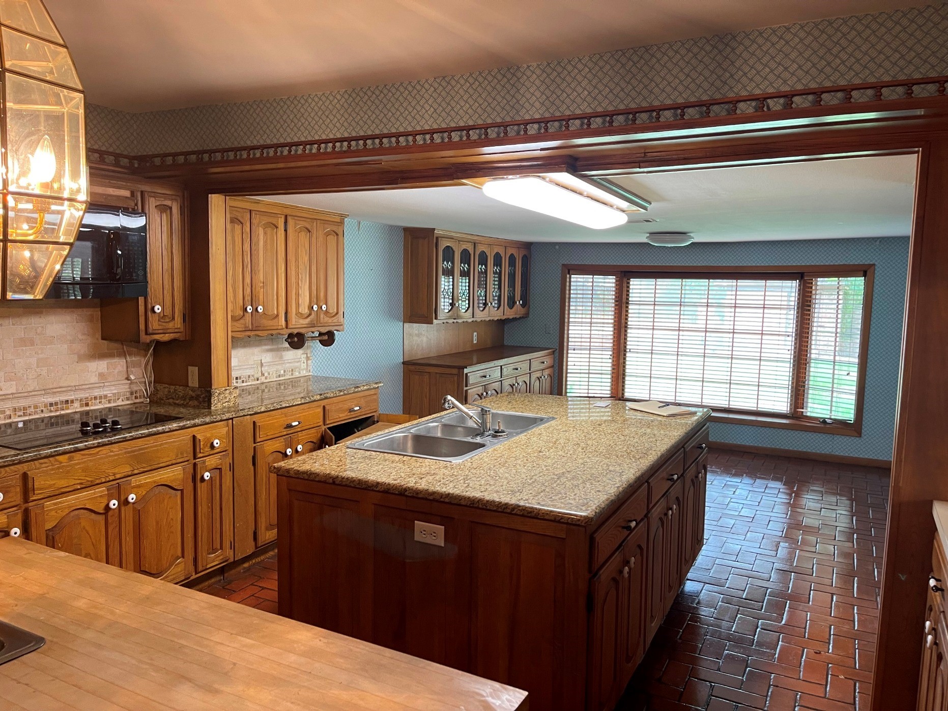 900 S Palestine Street Athens TX 75751