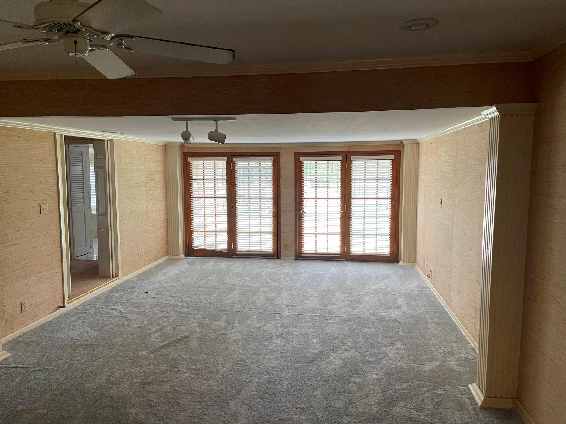 900 S Palestine Street Athens TX 75751