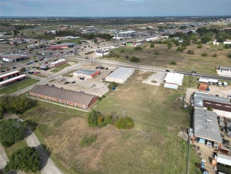 101 E Main Street S Gun Barrel City TX 75156