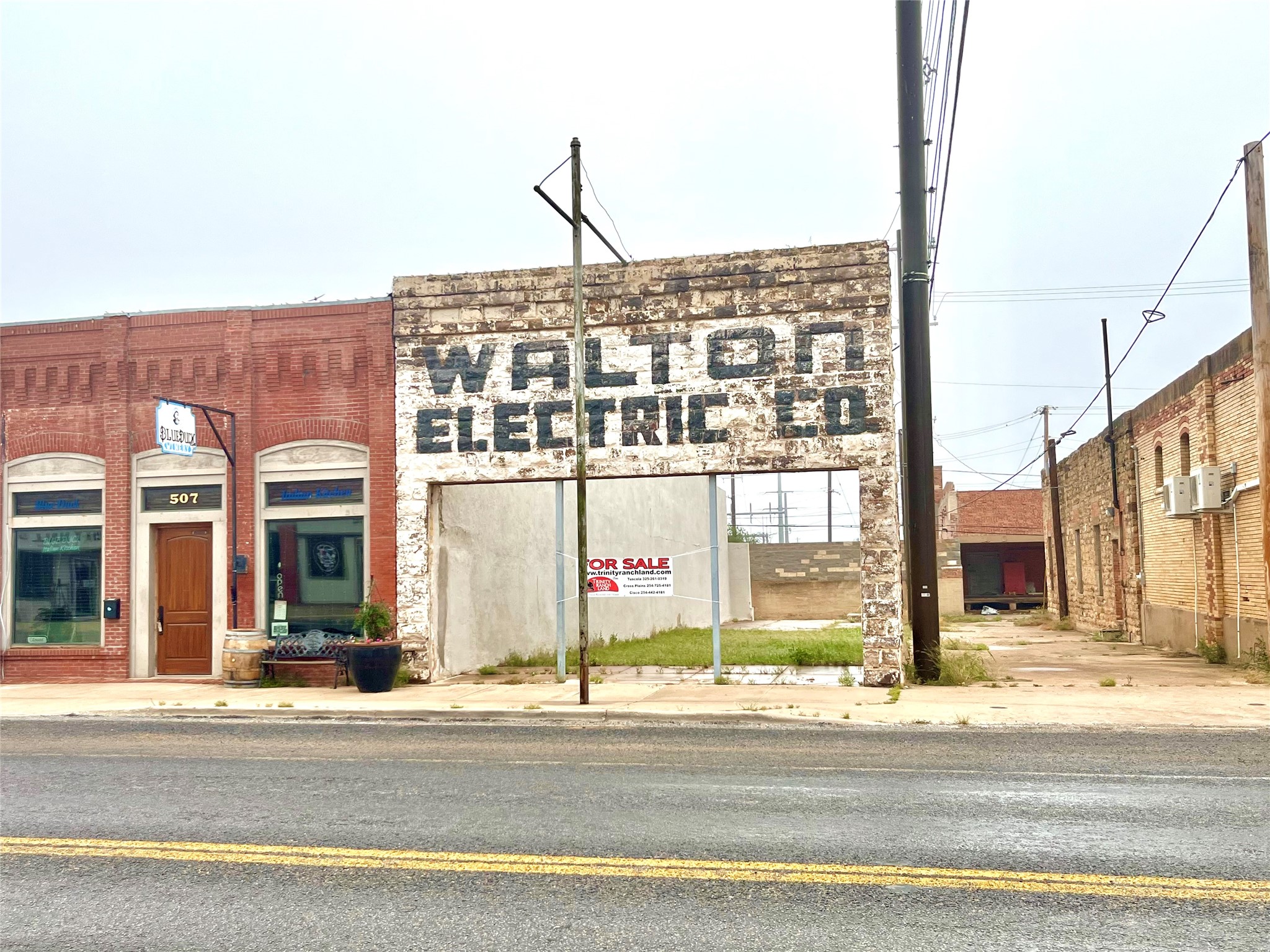 509 Conrad Hilton Boulevard Cisco TX 76437