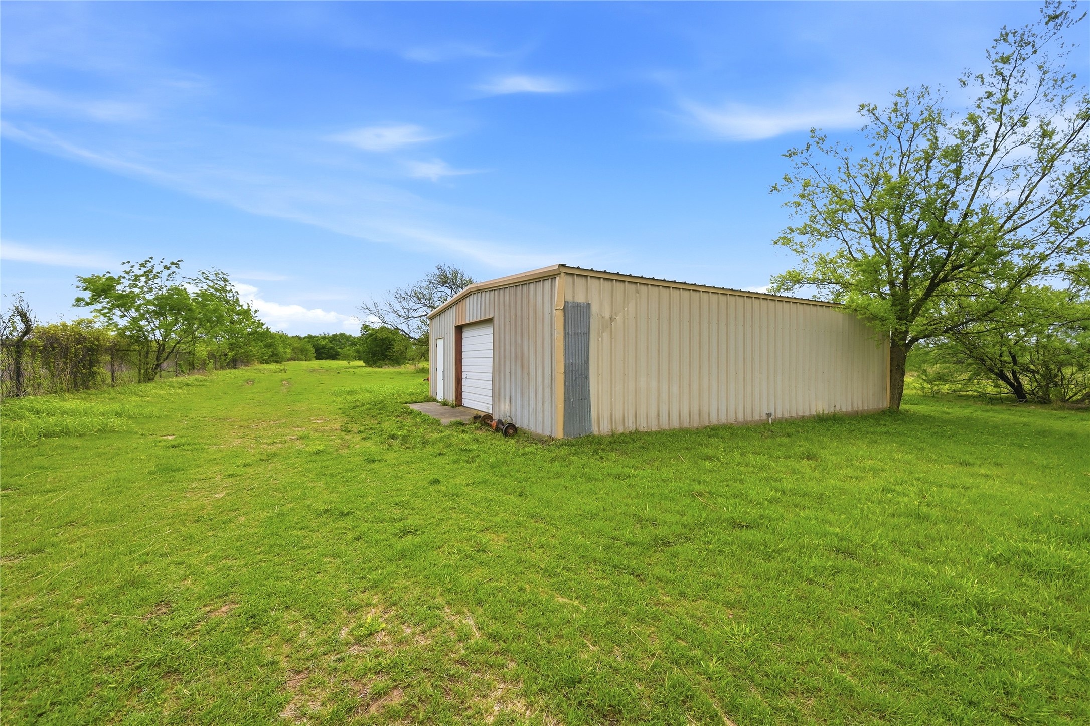 656 SE Loop Denison TX 75020