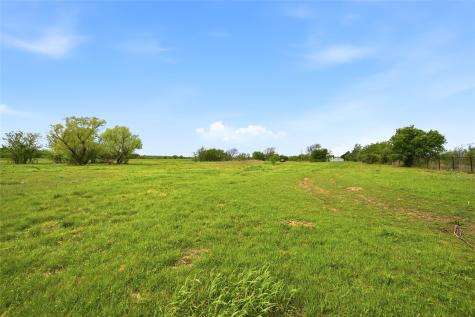 656 SE Loop Denison TX 75020
