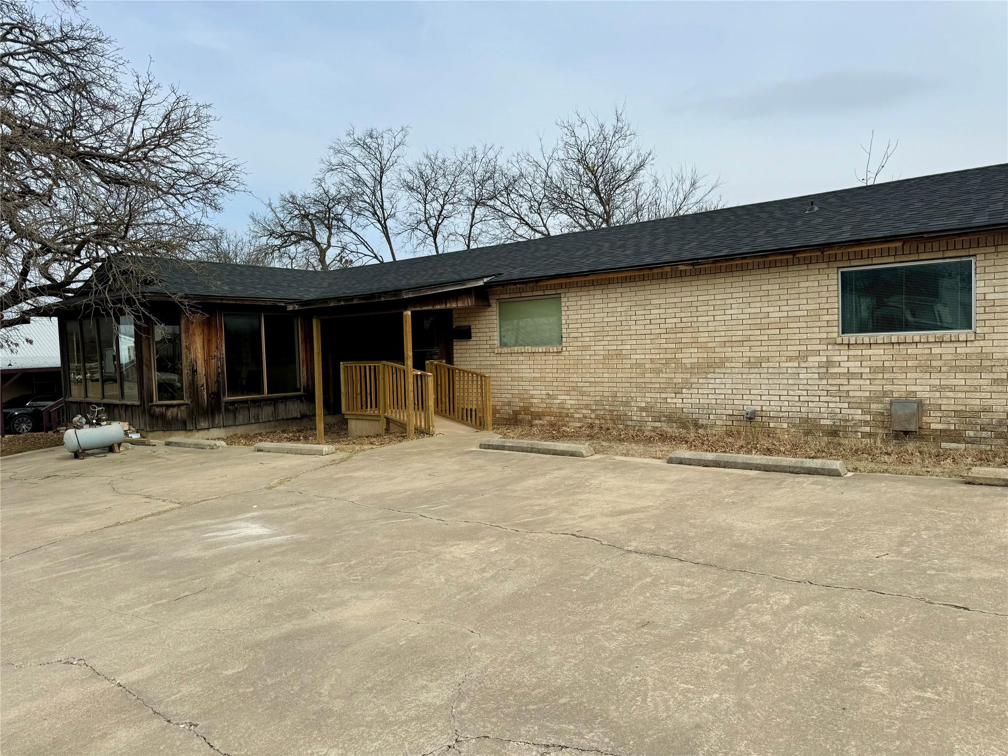 711 W Commerce Street Eastland TX 76448