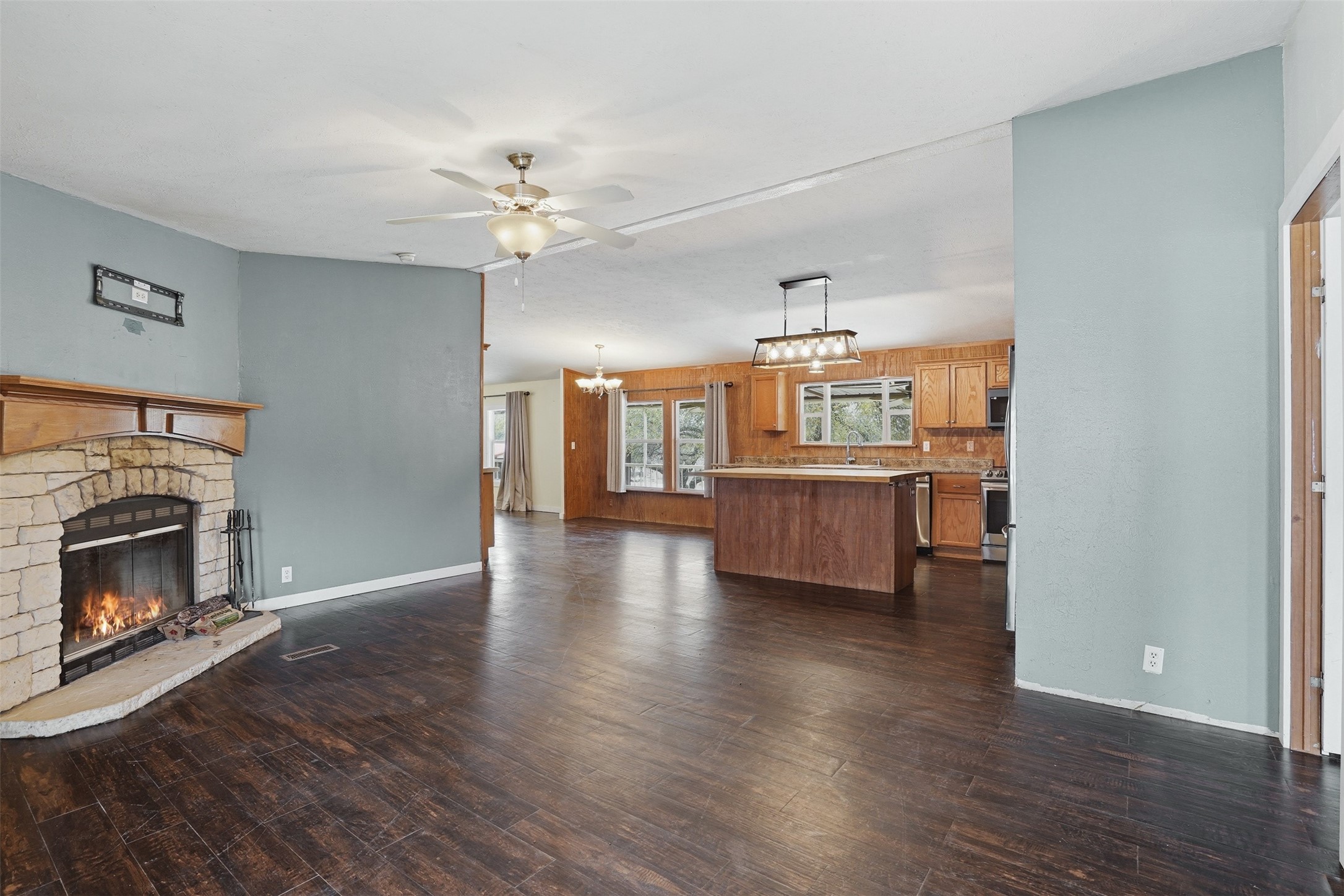 557 Farm To Market 3003 Graham TX 76450