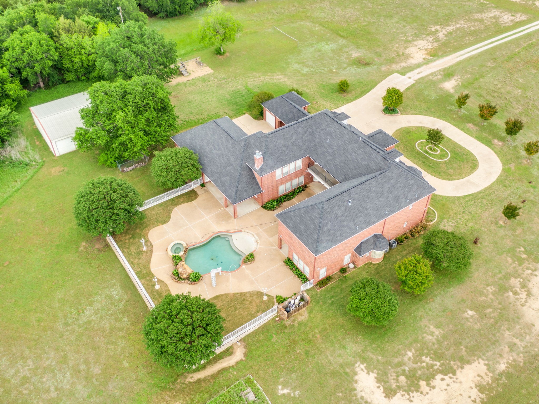 6420 Hayes Road Midlothian TX 76065