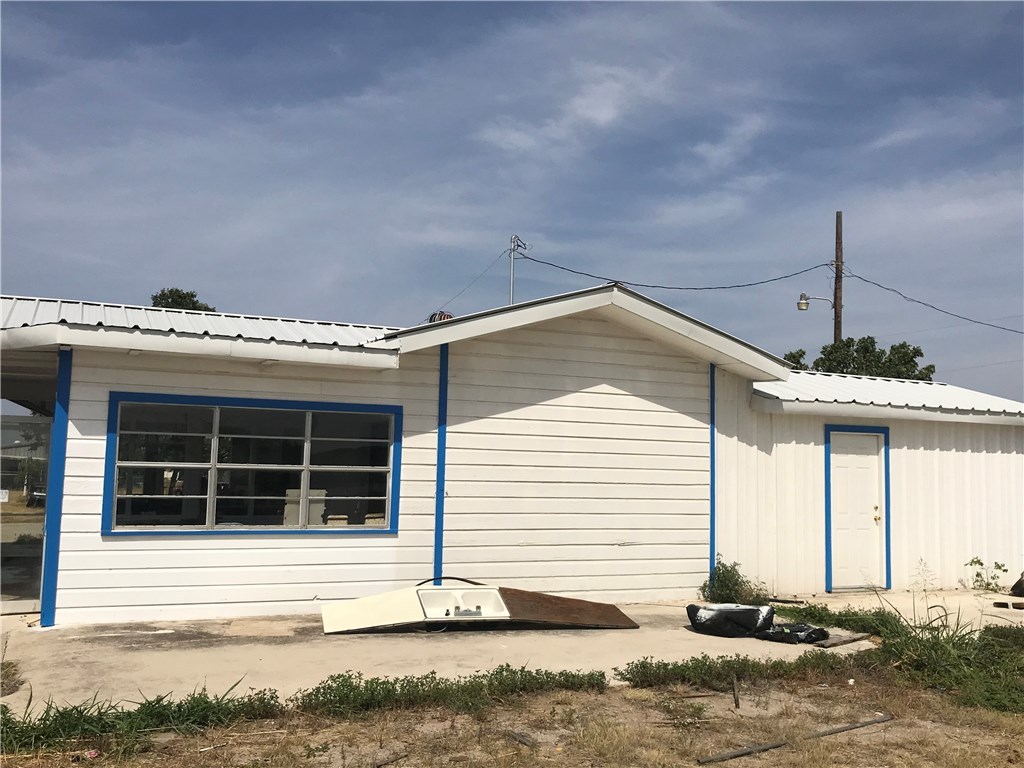 7500 Highway 67-84 Bangs TX 76823