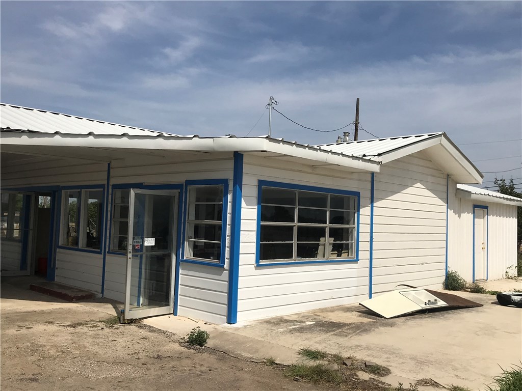 7500 Highway 67-84 Bangs TX 76823