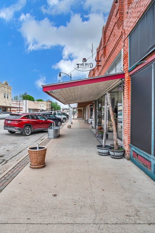 421 Main Street Rosebud TX 76570