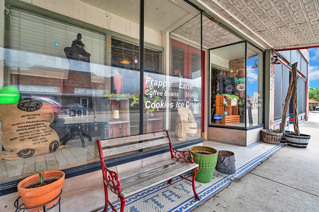 421 Main Street Rosebud TX 76570