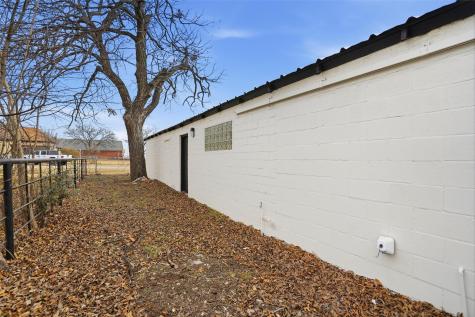 129 N Magnolia Street Crowley TX 76036