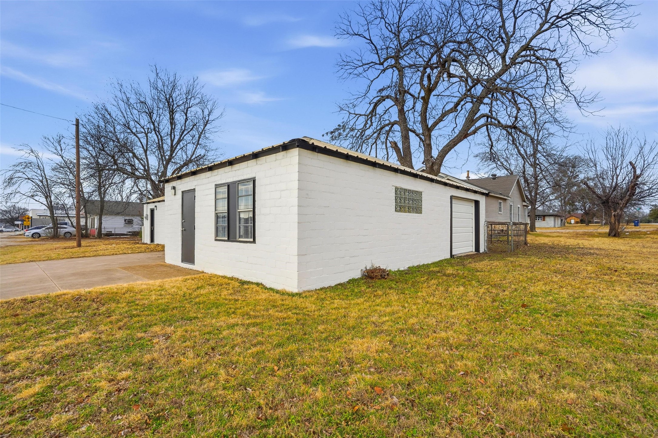 129 N Magnolia Street Crowley TX 76036