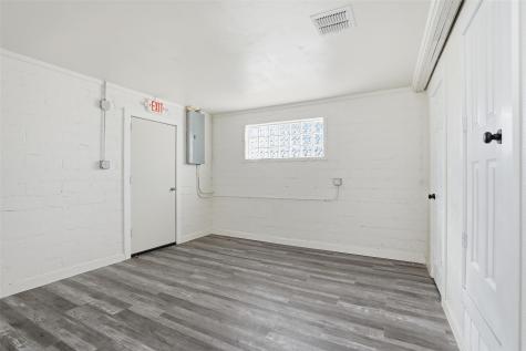 129 N Magnolia Street Crowley TX 76036