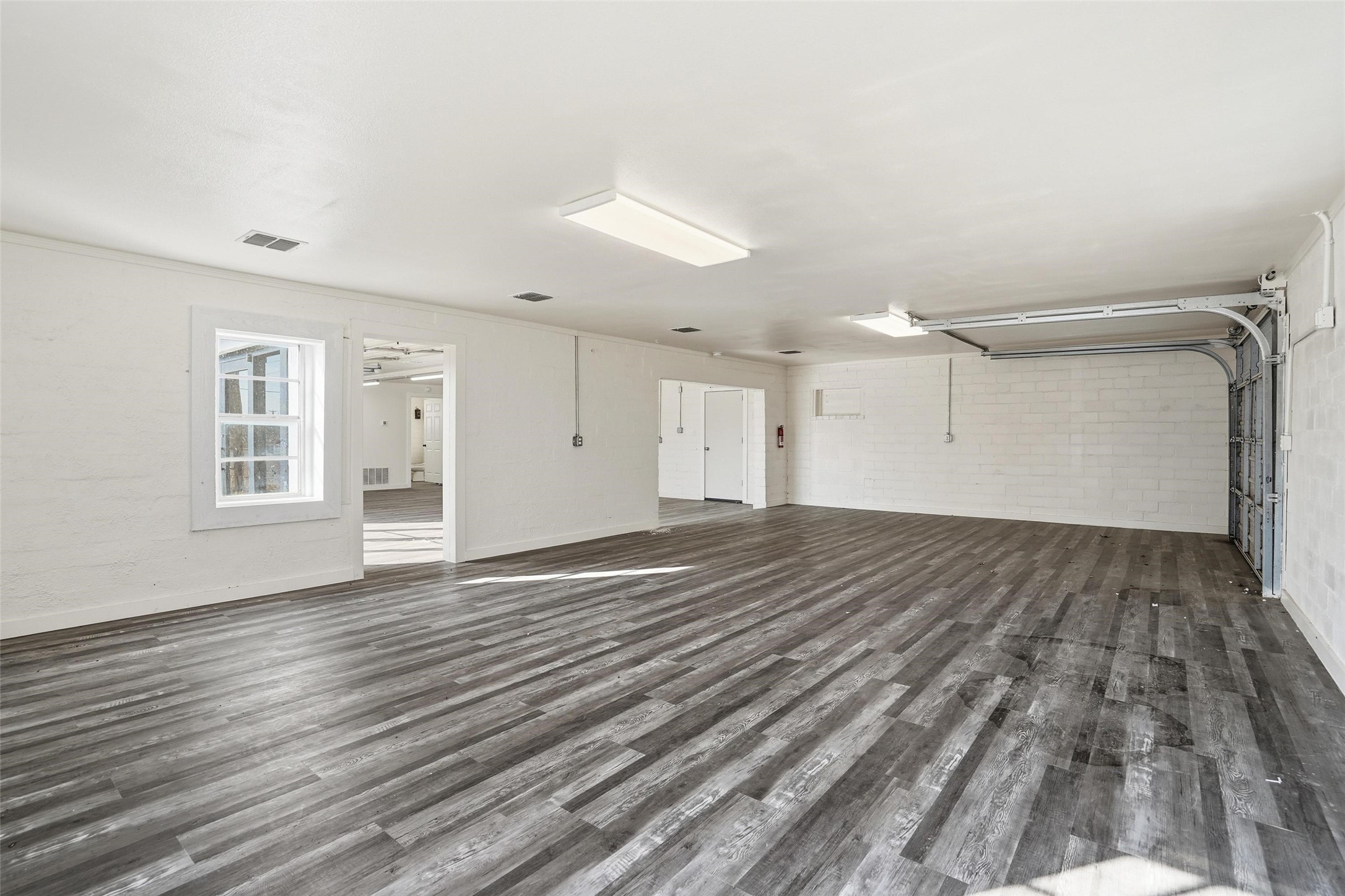 129 N Magnolia Street Crowley TX 76036