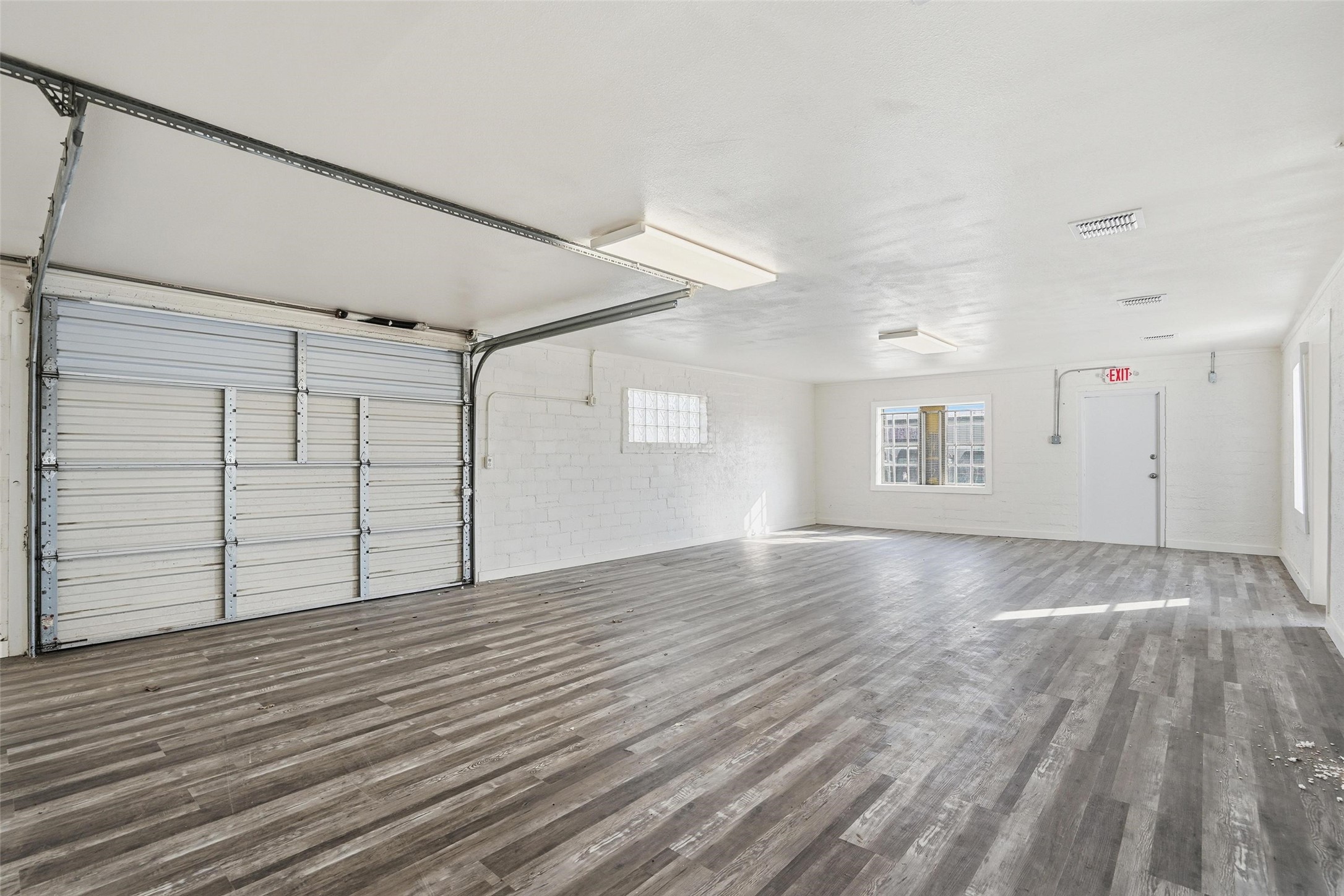 129 N Magnolia Street Crowley TX 76036
