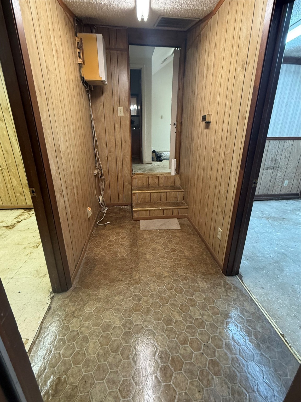 825 N State Highway 121 Bonham TX 75418