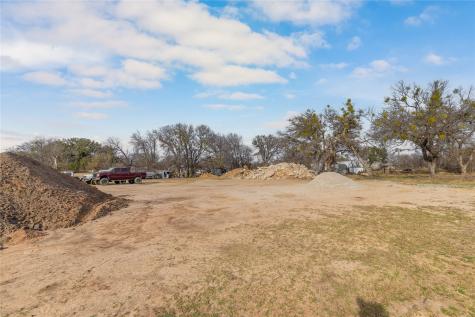 2300 W Main Avenue Brownwood TX 76801