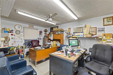 2300 W Main Avenue Brownwood TX 76801