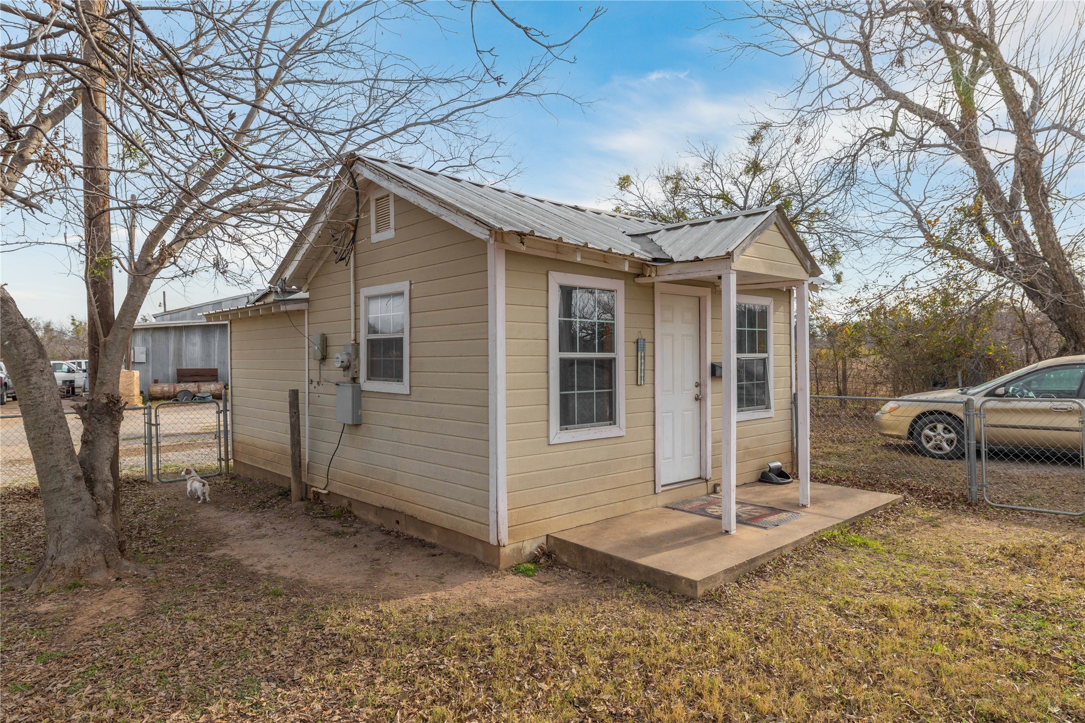 2300 W Main Avenue Brownwood TX 76801