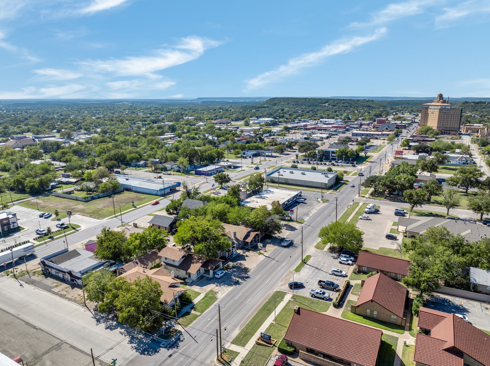 916 E Hubbard Street Mineral Wells TX 76067
