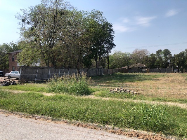537 Dallas Grand Prairie TX 75051
