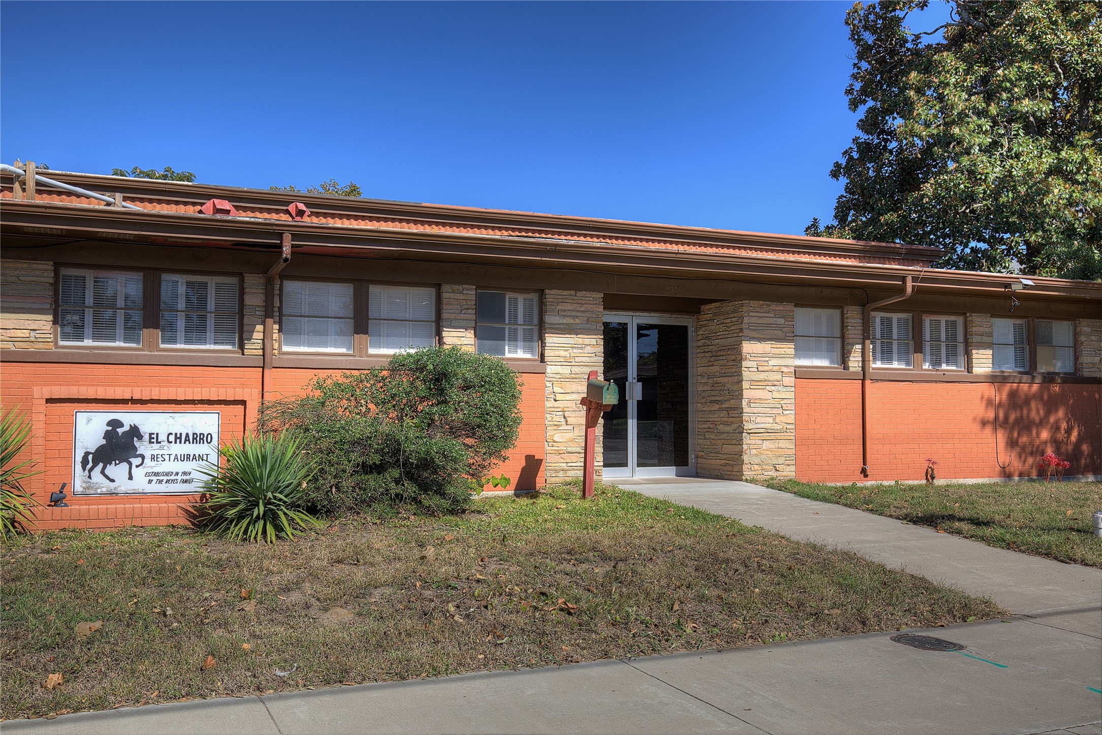 217 College Street Sulphur Springs TX 75482