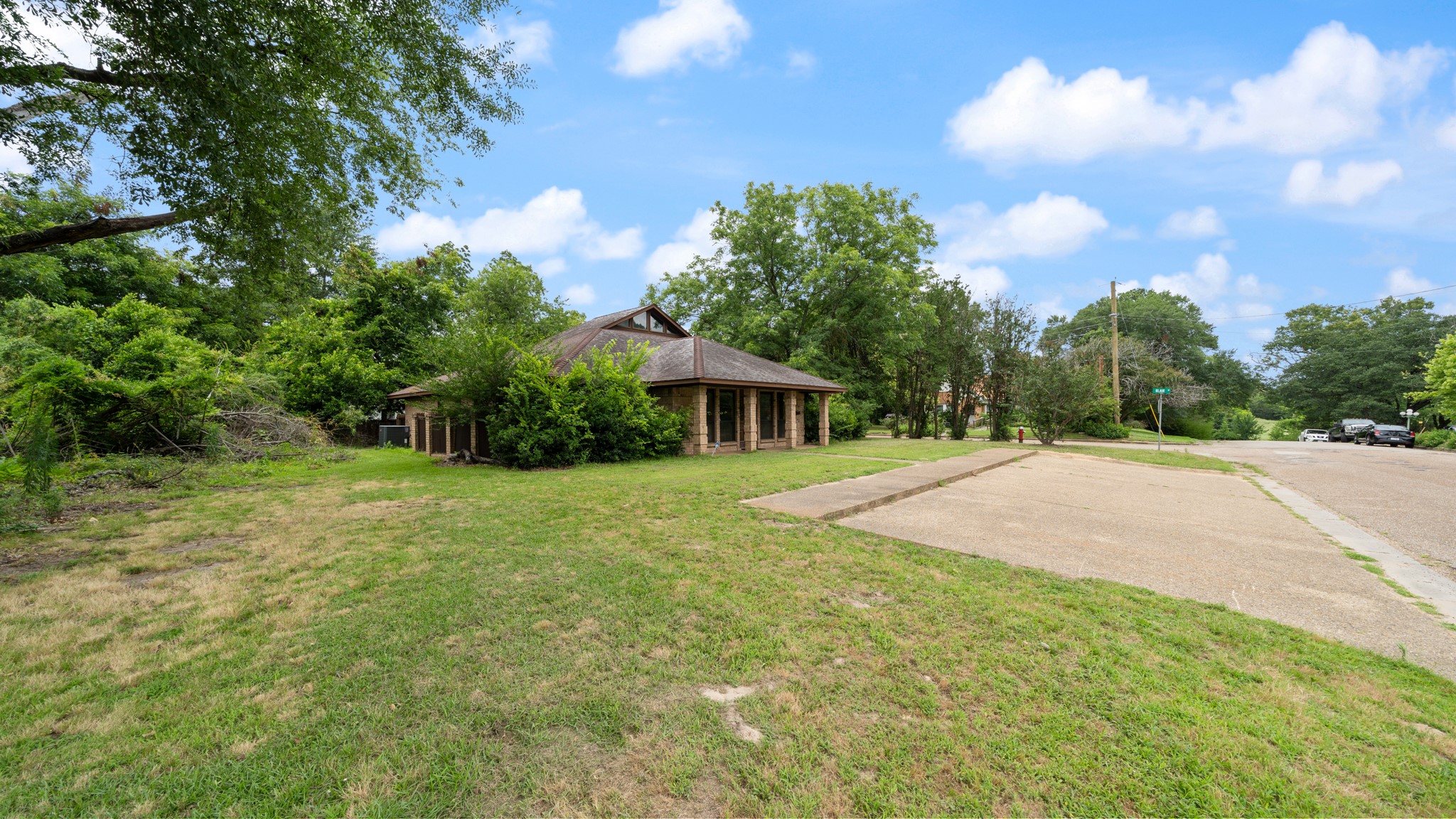 223 Graham Street Mineola TX 75773