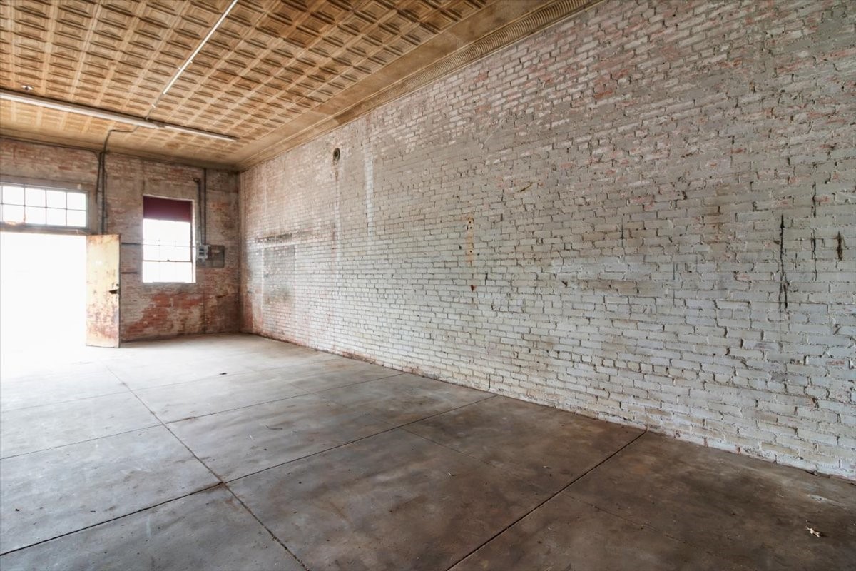 118 W Woodard Street Denison TX 75021