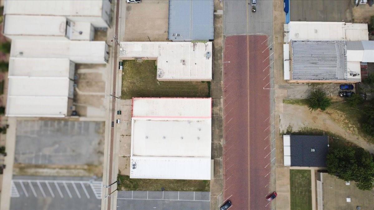 118 W Woodard Street Denison TX 75021
