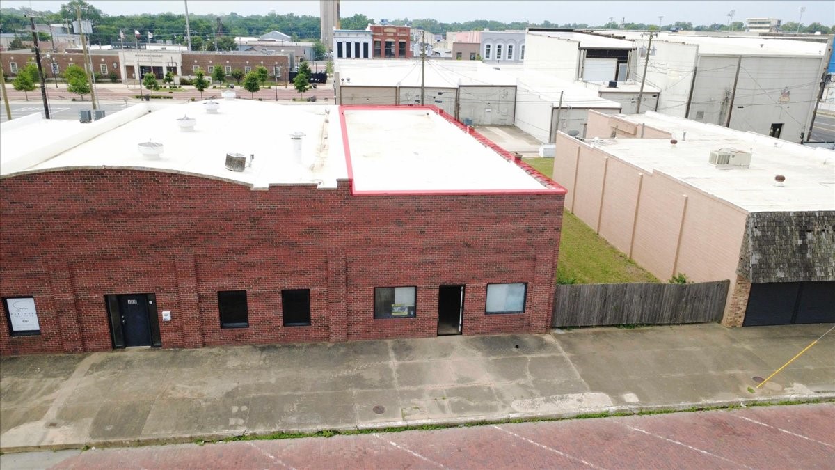 118 W Woodard Street Denison TX 75021