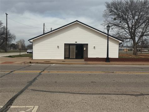 101 E 3rd Street Burkburnett TX 76354