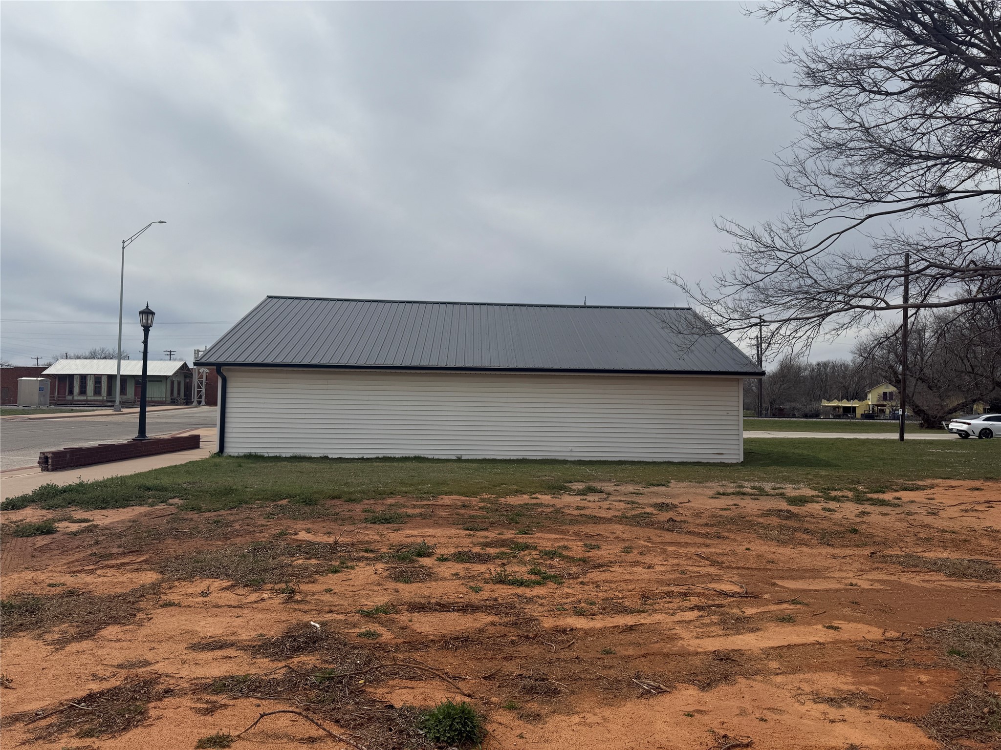 101 E 3rd Street Burkburnett TX 76354