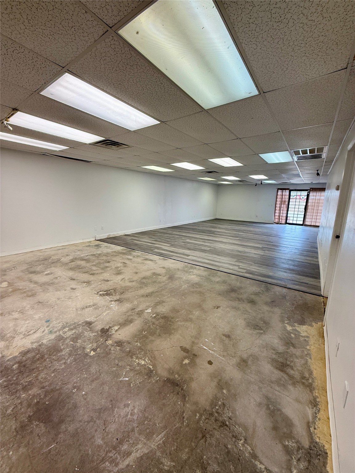 101 E 3rd Street Burkburnett TX 76354